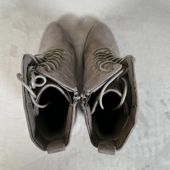 Journee Collection Baylor Boots Women Size 8.5 Gray Ankle Block Heel Lace Up NWB - Picture 6 of 10